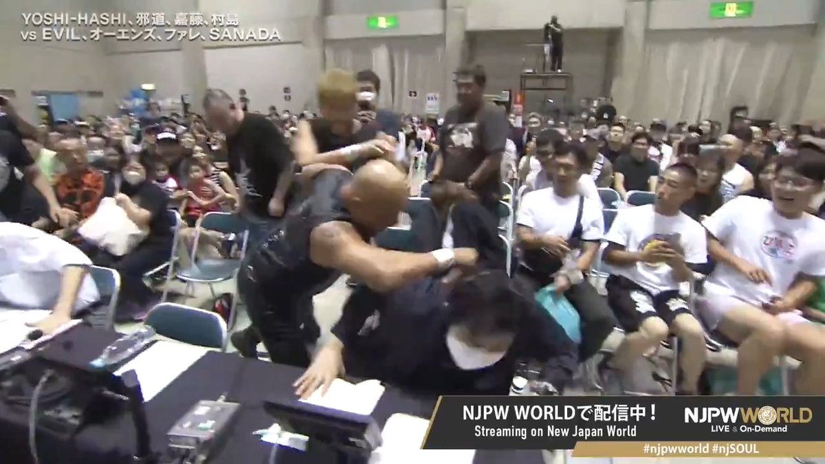 .🇮🇹ミラノコレクションA.T.🇯🇵 "🤭🤭🤭🤭" Sign up Now &amp; Stay tuned to #NJPW #njpwworld #njSOUL