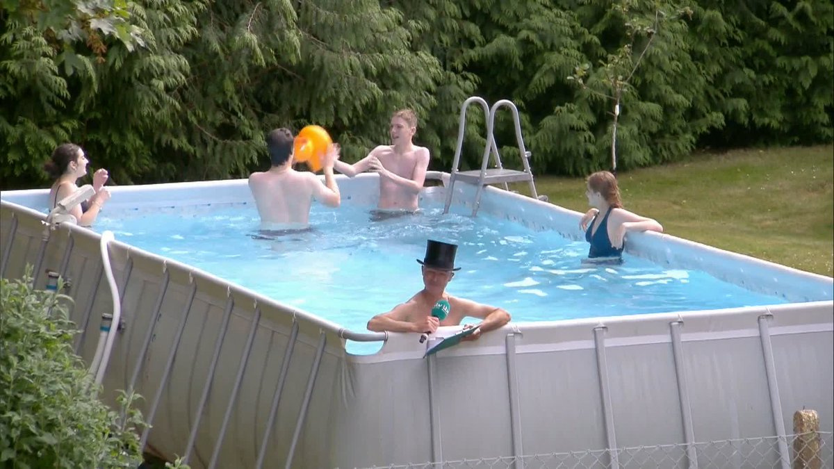You just CANNOT predict Luke Harvey's next move 😅 This was definitely NOT on our #RoyalAscot bingo card 🏊‍♂️🩲