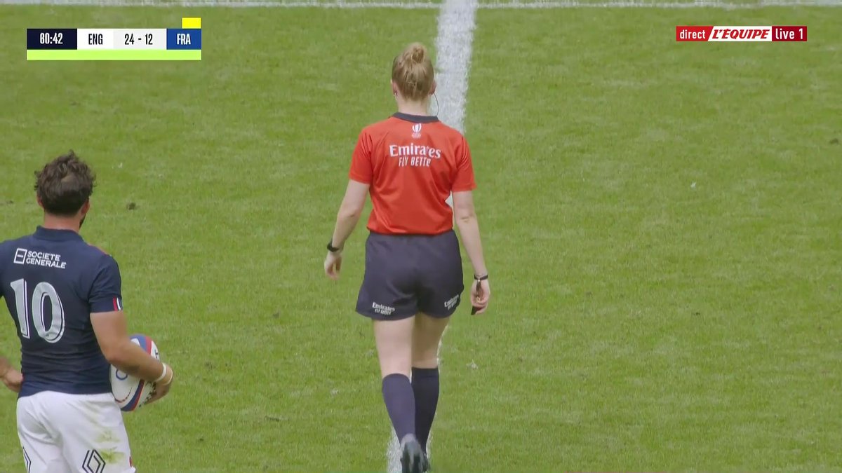 🇬🇧 - 🇫🇷 Verdict du bunker : carton rouge pour Cameron Woki ! Suivez le match en direct sur L’Équipe >