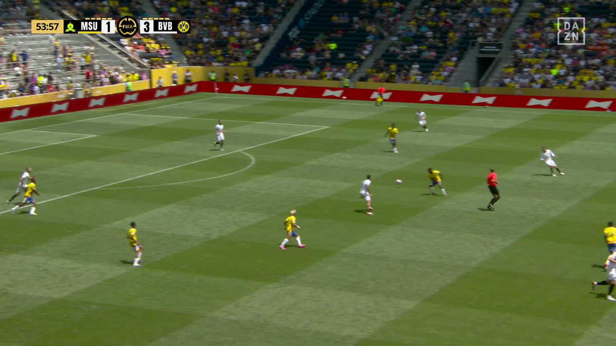 El Muro Amarillo del Signal Iduna Park se quedó en Alemania... pero la muralla Kobel sigue con su Borussia 🛡️🟡 FIFA Club World Cup | Todos los partidos gratis en | #FIFACWC #TakeItToTheWorld