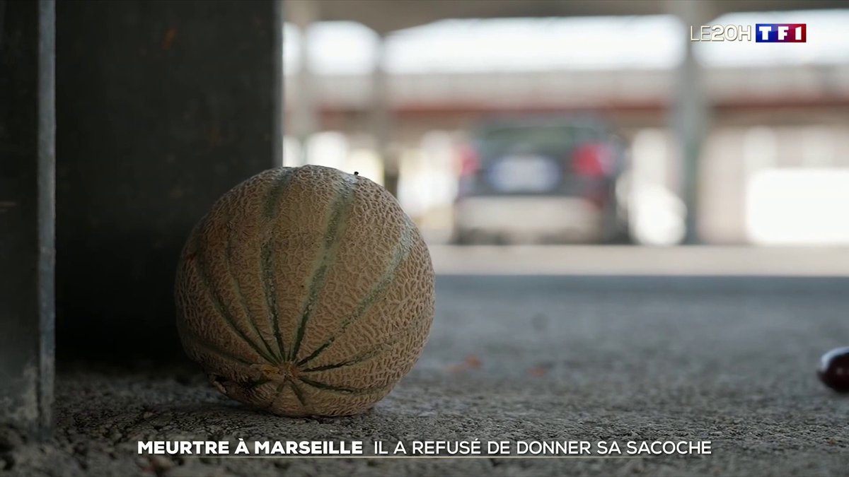 🔴 Un meurtre à peine croyable a eu lieu à Marseille ce samedi dans la matinée. Il y avait des dizaines de personnes présentes sur le marché d'intérêt national, quand un vendeur de fruits a été tué à bout portant, sans états d'âme, d'une balle dans la tête. #LE20H