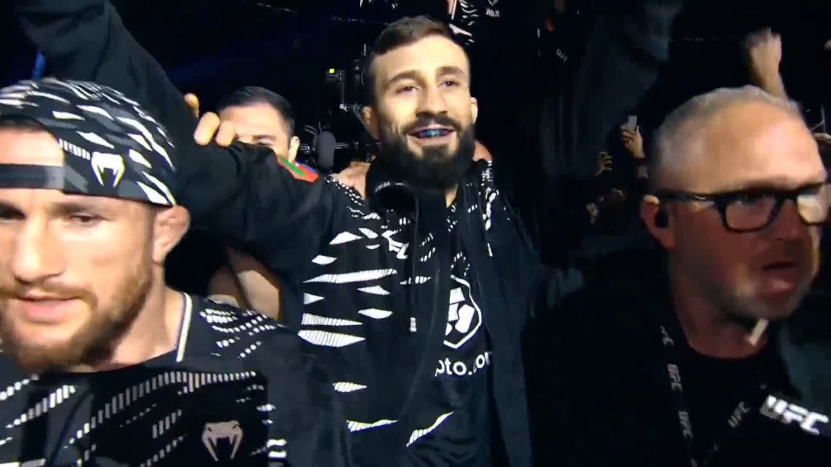 NAZIM SADYKOV KAFESE YÜRÜRKEN BAKÜ'DE BÜYÜK DESTEK! 🇦🇿