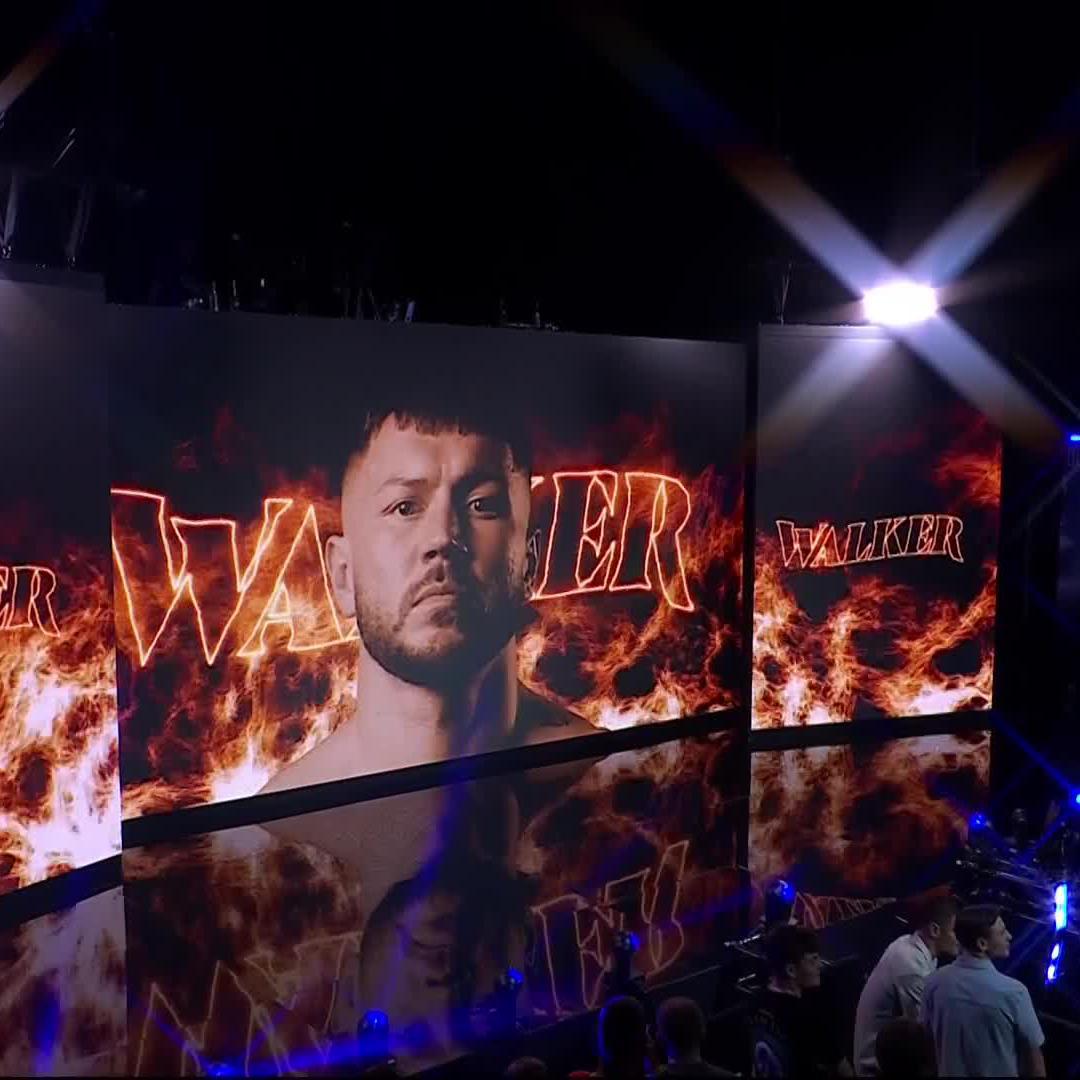 𝙃𝙞 𝙃𝙤 𝙒𝙤𝙡𝙫𝙚𝙧𝙝𝙖𝙢𝙥𝙩𝙤𝙣 🎵 BIG support for Conah Walker 😍 #YafaiRodriguez | Live NOW on DAZN