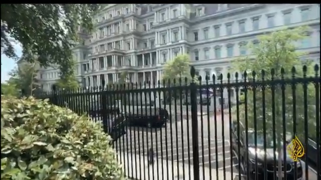 بدء توافد مسؤولي مجلس الأمن القومي الأمريكي إلى البيت الأبيض تحضيرا للقاء #ترمب وذلك في ظل استمرار المواجهة الإسرائيلية الإيرانية.. تفاصيل هذا اللقاء مع مراسلة #الجزيرة وجد وقفي من البيت الأبيض #الأخبار