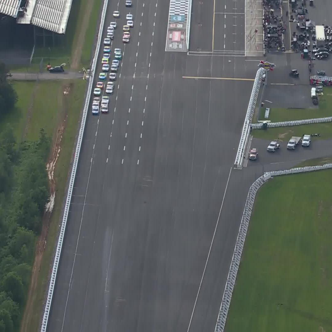 Allgaier gets loose in the corner! 😱 jesse love jr takes over the lead on the restart!