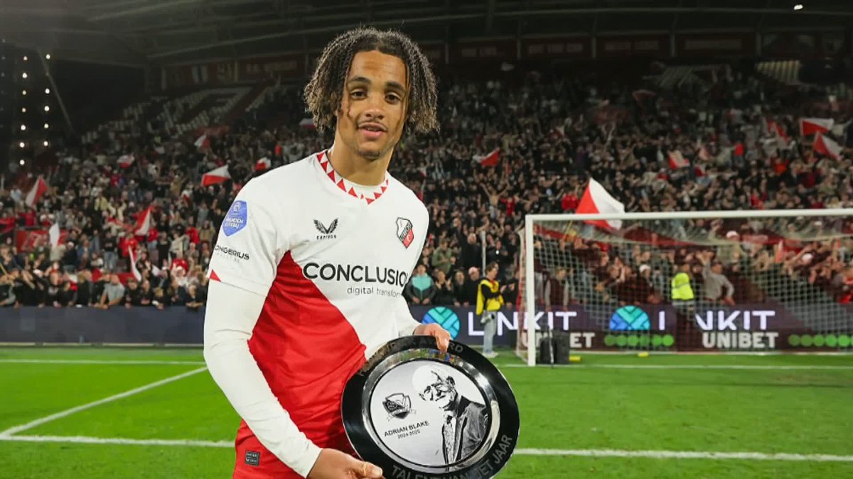 "It makes you realise how far you've come" 💪 Adrian Blake reflects on his football journey after being named Utrecht's young player of the year 🏆