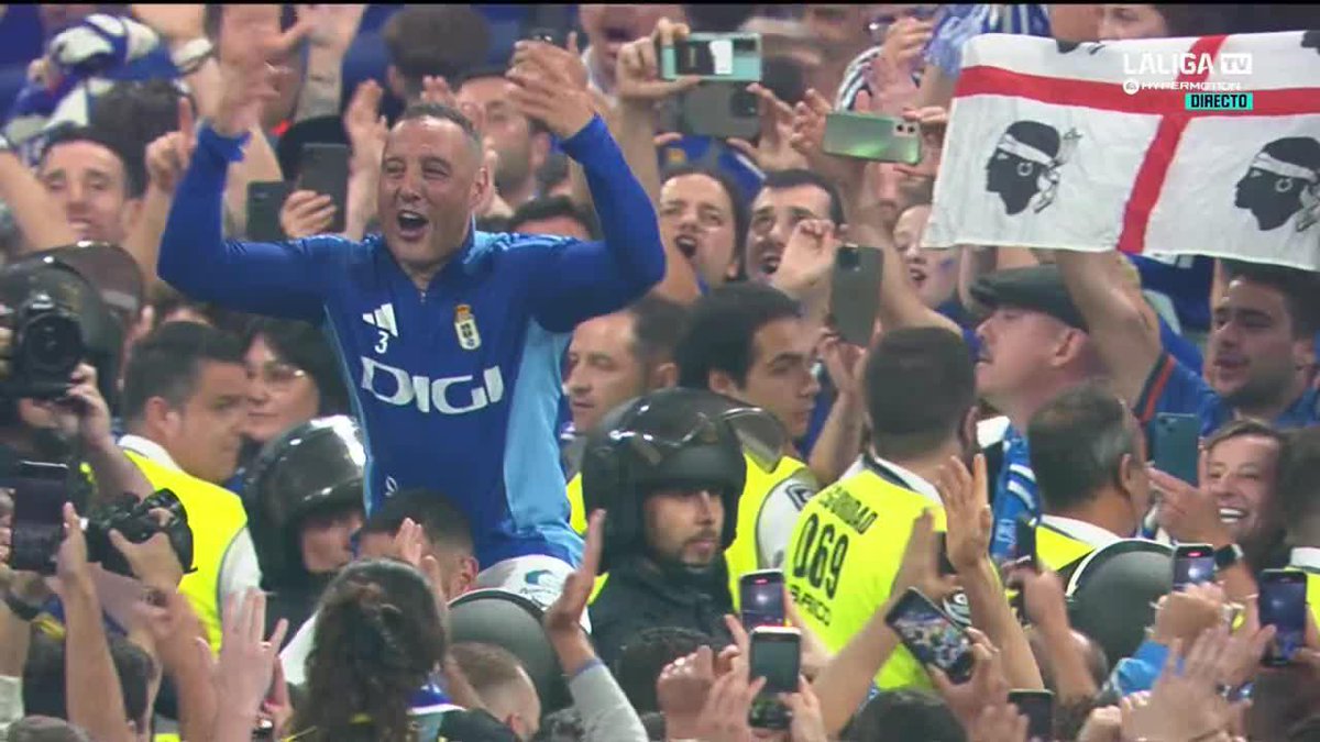 Parece que la noche en Oviedo será larga... 😏 🗣️ "Cazorla va a jugar con el Oviedo en Primera... va a querer cobrar lo que no ha cobrado" 🤣 #LALIGAHYPERMOTION