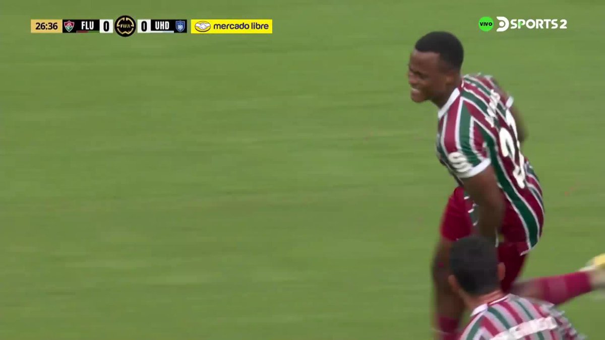 ¡GOLAZO DE TIRO LIBRE DE JHON ARIAS! El colombiano marcó el 1-0 de Fluminense ante Ulsan HD. #MundialDeClubesEnDSPORTS | #FIFACWC
