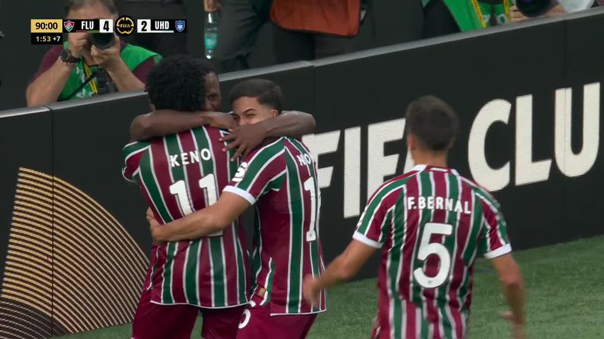 ¡¡PARTIDO LIQUIDADO!! Keno metió el cabezazo y anotó el 4-2 de Fluminense ante Ulsan en tiempo de descuento.