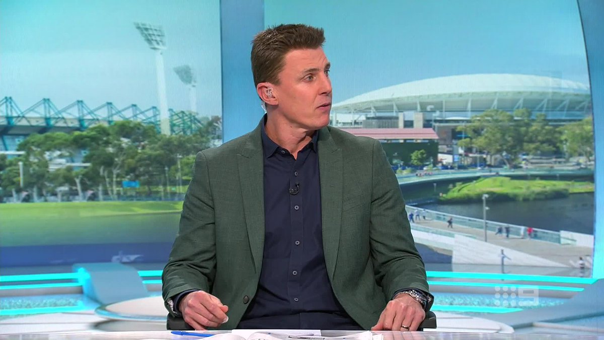 "He's had his worst month nearly of his career, in my opinion" Matthew Lloyd says it's time Zach Merrett returned to a full-time midfield role. #9AFLSFS | Watch on Nine &amp; 9Now 🖥️