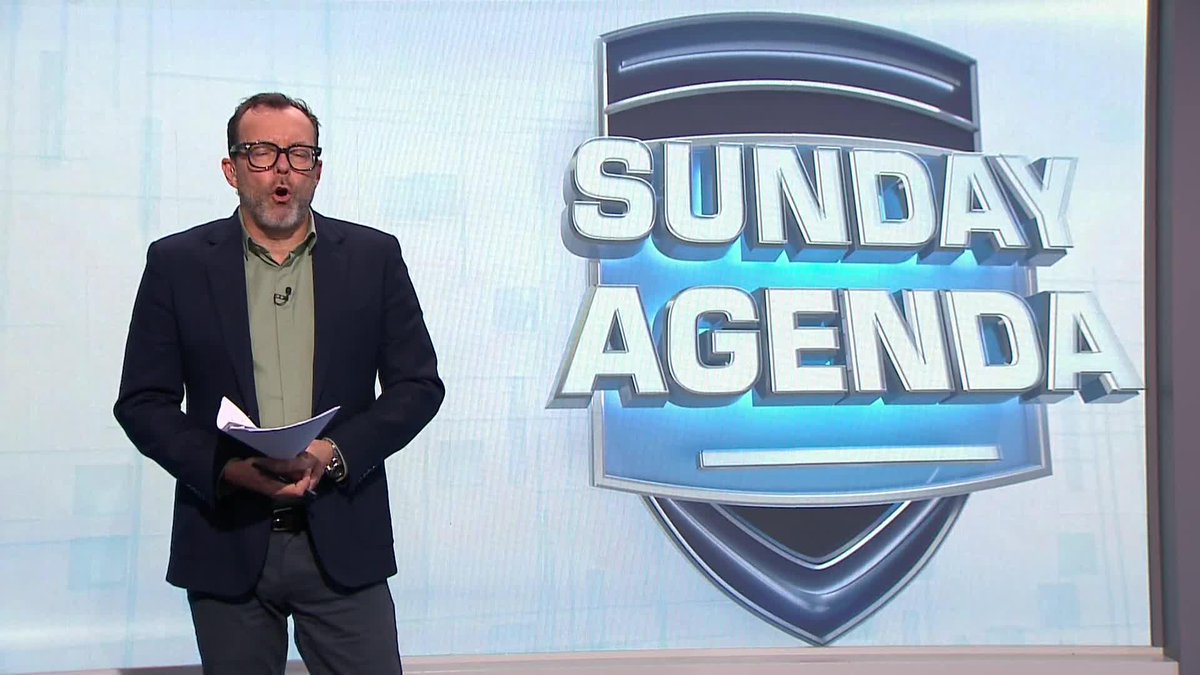 "It's not the longest shot that he's going to be given a crack at football this year" Damian Barrett on the change at the kennel over Jamarra Ugle-Hagan since his return to the club. #9AFLSFS | Watch on Nine & 9Now 🖥️