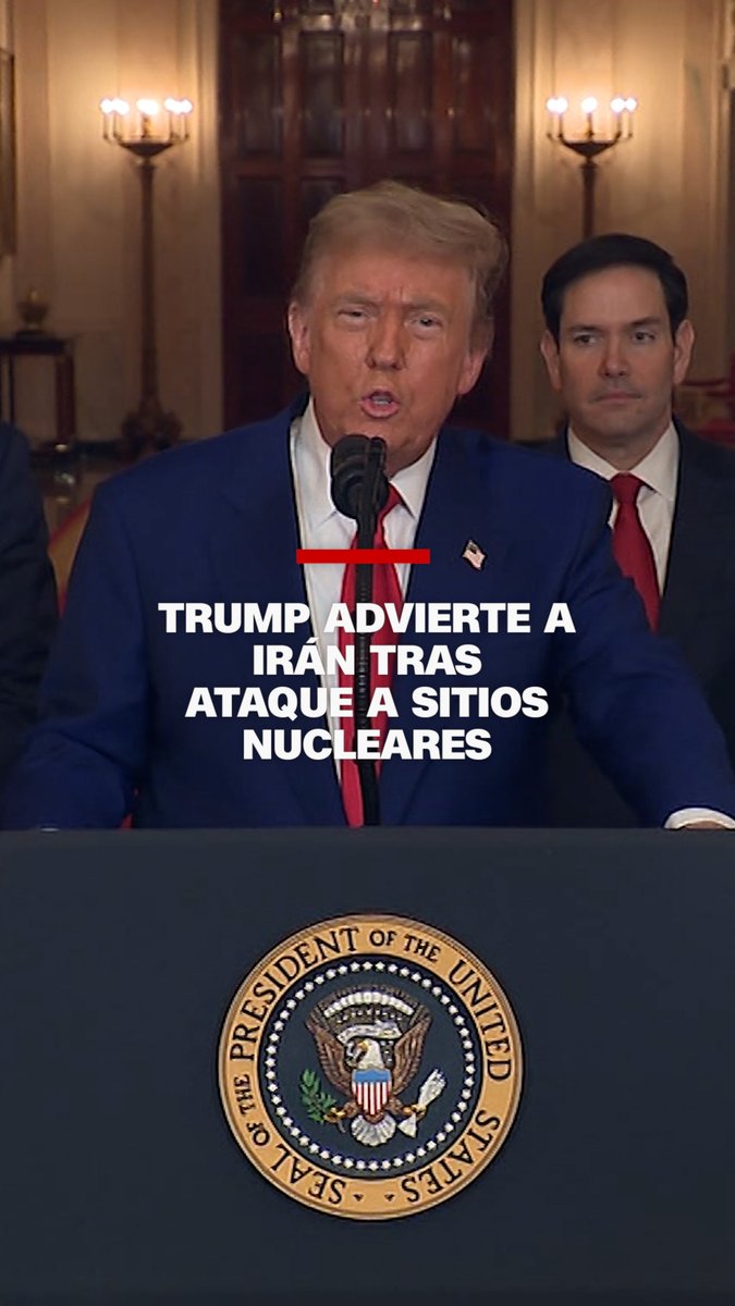 El presidente Donald Trump calificó como un "éxito militar espectacular" los ataques de EE.UU. que "destruyeron" tres instalaciones nucleares en Irán. Desde la Casa Blanca, advirtió que podrían venir nuevos ataques si Teherán no acepta una solución diplomática. "Habrá paz o tragedia para Irán", afirmó Trump, señalando que aún quedan "muchos objetivos" que podrían ser atacados "con rapidez y precisión".