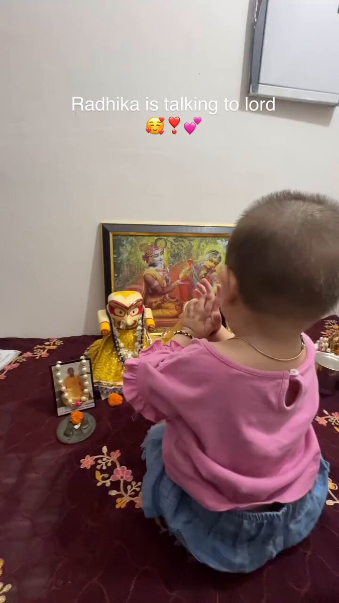9-month-old baby Radhika… speaking to Bhagwan ji like she already knows Him. No one taught her this. Maybe some souls are just born remembering their Bhagwan. 🔥