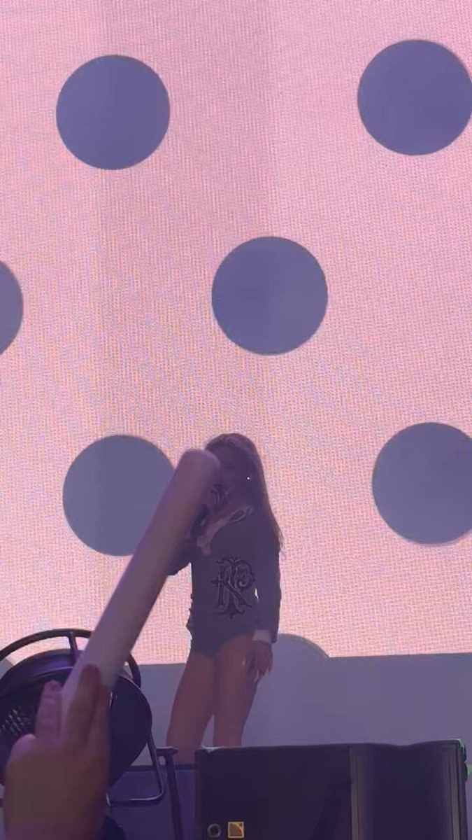 Kim Petras performing “I Like Ur Look” at OUTLOUD Music Festival in Boston🎶