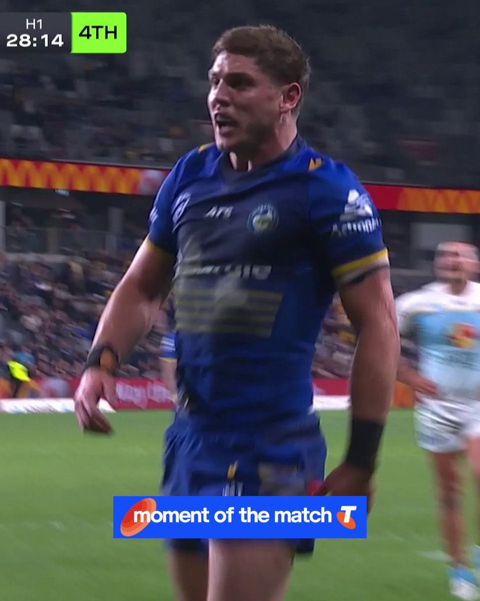 Iongi with the longgggg pass for Russell! 😮 #NRLEelsTitans Telstra Moment of the Match.