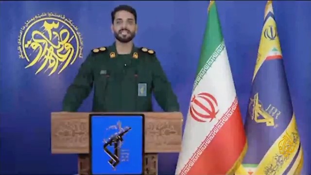 المتحدث باسم عملية الوعد الصادق الإيرانية: لم ندخل بعد كامل قدراتنا الصاروخية إلى المعركة، واستخدمنا للمرة الأولى في المواجهة مع الكيان الصهيوني صاروخ خيبر شكن #الأخبار
