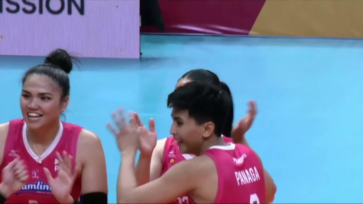 COOL AT THE SERVICE LINE🍦 No rookie jitters for Sheena Toring as she stays composed at the service line, sparking a scoring run for the Creamline Cool Smashers against the Capital1 Solar Spikers in Set 1 of their 2025 PVL on Tour showdown! #PVLonTour #TheHeartofVolleyball