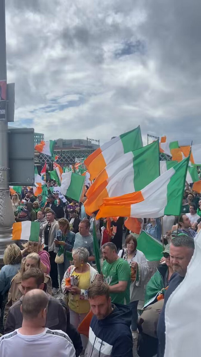 A sea of green today in Dublin. Get them out 🇮🇪