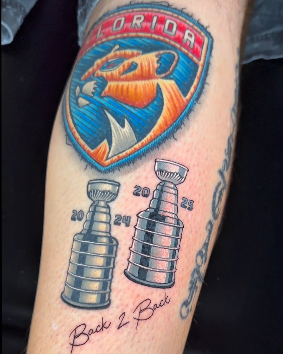 This is a work of art. 🧑‍🎨 CATS FANS! We want to see your #StanleyCup champion tattoos! Submit your ink here: (🎥: IG/cj_ugarte)
