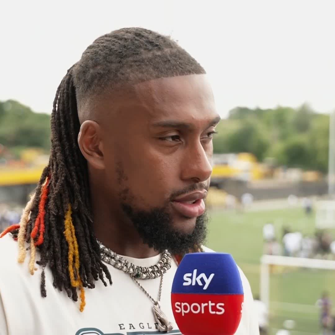 "We like to sign Arsenal players maybe we'll sign another!" 😅 Alex Iwobi responding to a question about Fulham's transfer business this summer 👀
