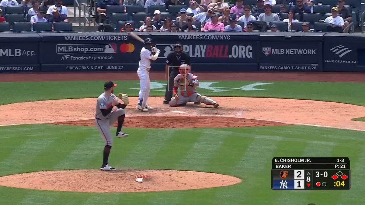 Jazz Chisholm Jr. turns the game around for the New York Yankees! 🎷