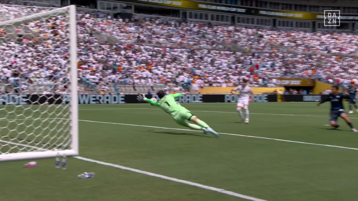 ¡DOBLE PARADA SALVADORA DE COURTOIS! 😮🔥 Qué pedazo de ocasión tuvo Pachuca FIFA Club World Cup | Todos los partidos gratis en | #FIFACWC #TakeItToTheWorld