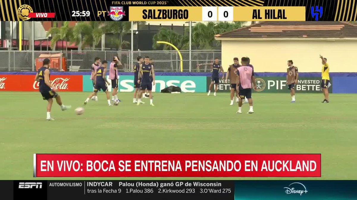 EDI TAMBIÉN ESTÁ: el Matador Cavani se entrena con el grupo en la práctica de Boca. 📺 Mirá los partidos de #DisneyPlus de la #FIFACWC 🏆🌎 en el Plan Premium