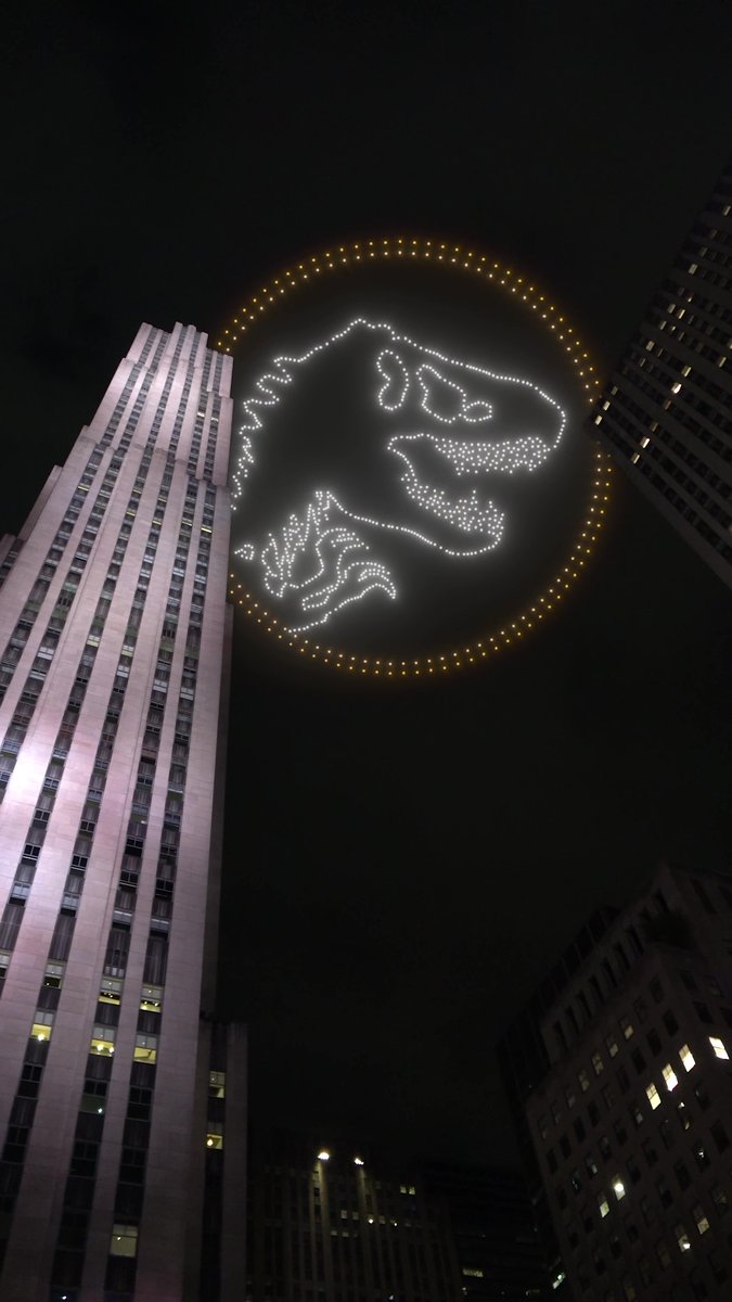 Jurassic World Rebirth has arrived in New York City 🗽 #30Rock