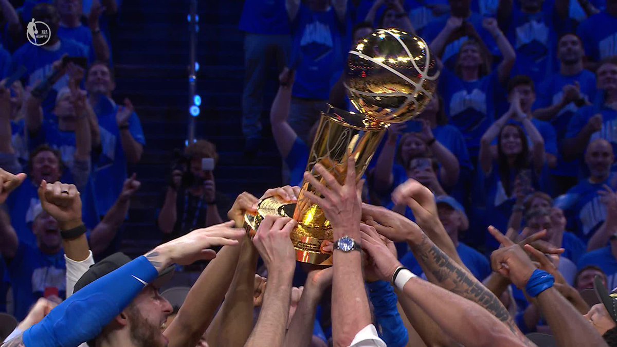 CHANTS FOR OKC RING OUT AS THEY HOIST THE LARRY O'BRIEN TROPHY FOR THE FIRST TIME 🏆