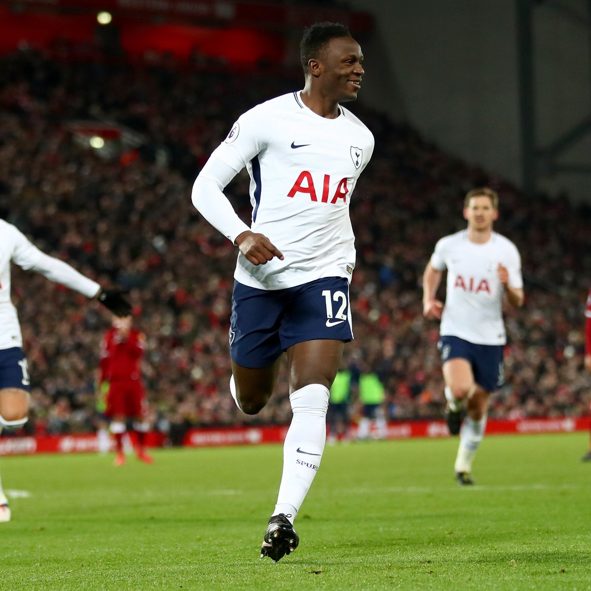 On This Day in 2016, Victor Wanyama signed for the club. That goal against Liverpool 🚀 #THFC
