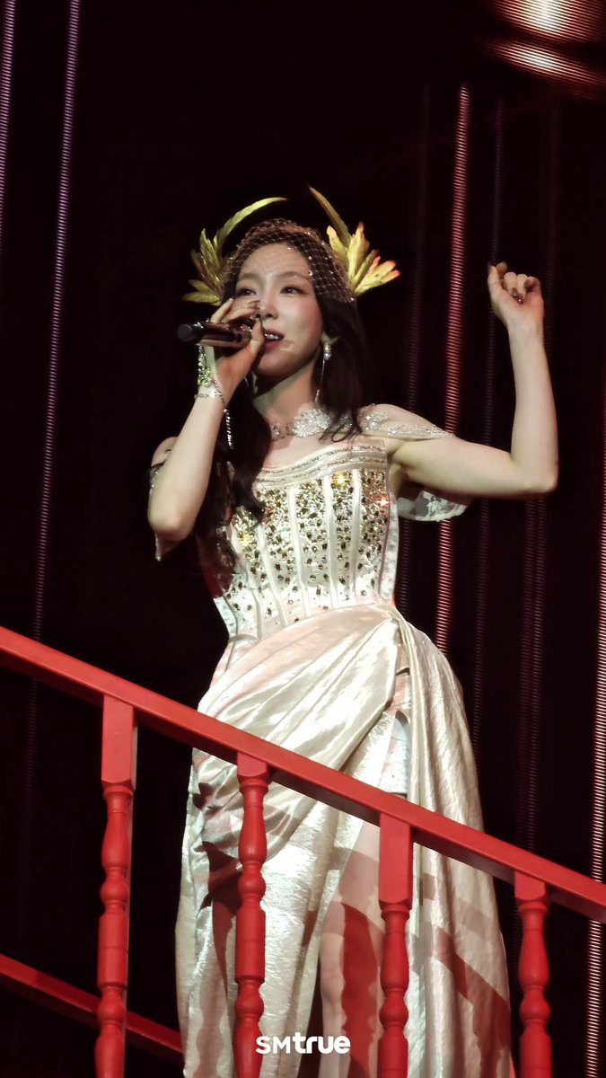 🖼️💝 เวทีอันเลอค่า ยิ่งกว่าผลงานเอกชิ้นใด 🎨🪜 👑 TAEYEON 👑 กับการแสดงเพลงเปิดคอนเสิร์ตสุด ✨Fabulous ✨ อย่างหาที่เปรียบมิได้ ⭐️ 𝗧𝗔𝗘𝗬𝗘𝗢𝗡 𝗖𝗢𝗡𝗖𝗘𝗥𝗧 - 𝑻𝒉𝒆 𝓣𝓔𝓝𝓢𝓔 𝗶𝗻 𝗕𝗔𝗡𝗚𝗞𝗢𝗞 🌹 𝟯𝟭 พฤษภาคม 𝟮𝟱𝟲𝟴 (เสาร์) 🥚 𝟭 มิถุนายน 𝟮𝟱𝟲𝟴 (อาทิตย์) #TAEYEON #태연 TAEYEON Official #GirlsGeneration #소녀시대 Girls' Generation #TAEYEON_TheTENSE #TheTENSE #BANGKOK #TAEYEON_TheTENSE_in_BANGKOK #SMTrue