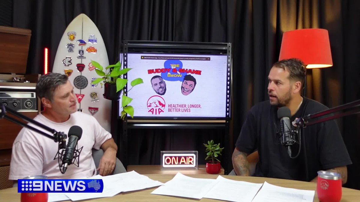 Goalkicking legend Buddy Franklin has unleashed on embattled Carlton coach Michael Voss, calling for his sacking. Trent Kniese #9News