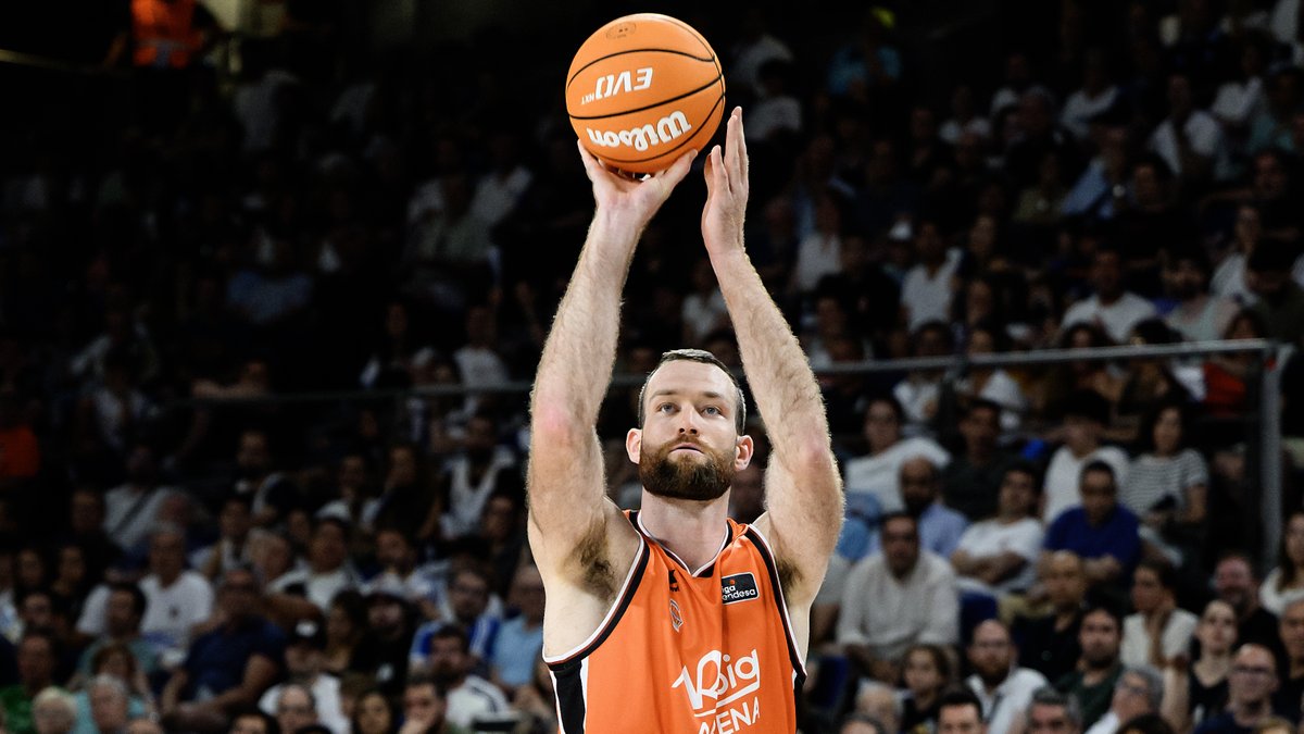Con los 1โฃ8โฃ ๐ฉ๐ง๐๐ฅ๐ก๐๐จ ๐๐ฃ๐ค๐ฉ๐๐๐ค๐จ, el Valencia Basket Club... โผ๏ธ Igualรณ el RรCORD ABSOLUTO de triples en un partido de #PlayoffLigaEndesa. ๐ฏ Firmรณ el RรCORD ABSOLUTO de triples en una FINAL de Liga Endesa. ๐งก Sellรณ el RรCORD de club en un partido de #PlayoffLigaEndesa.
