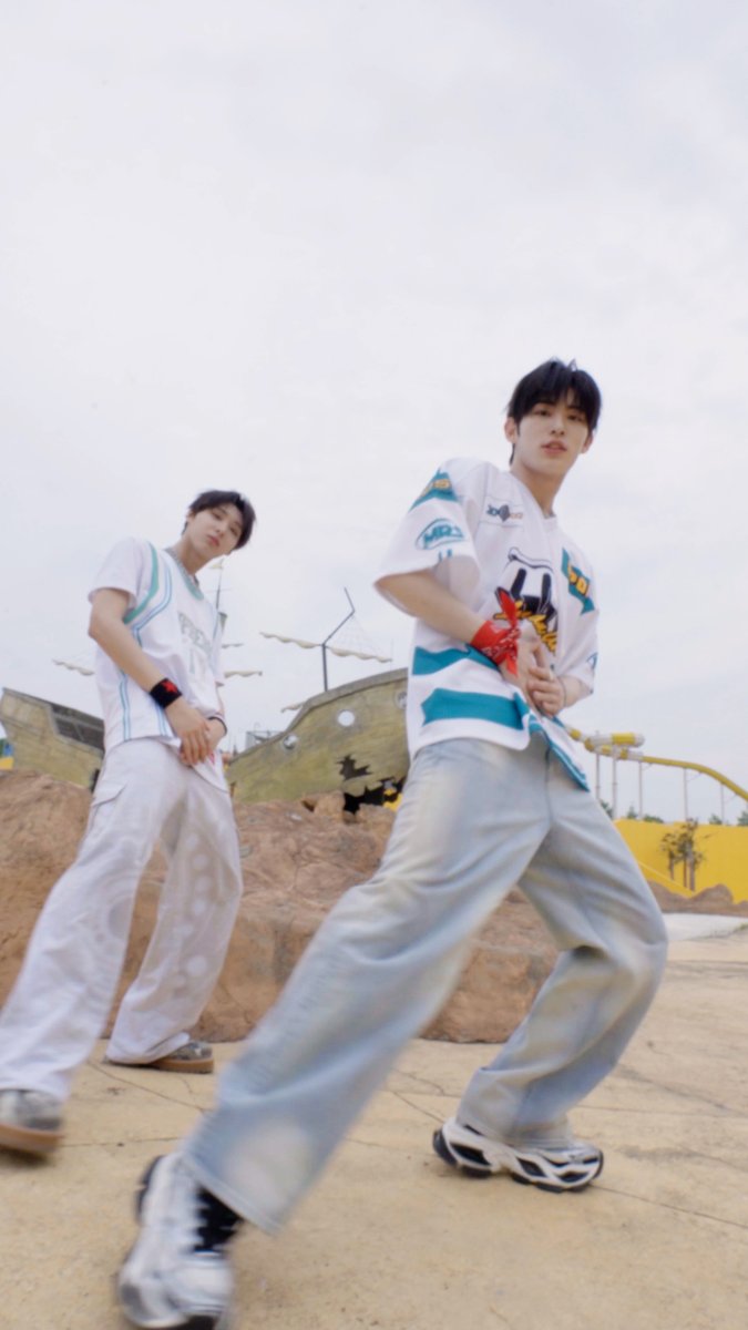 #주왕 #민제 의 번쩍 튀는 Spark⚡ #Juwang #Minje #KickFlip #킥플립 #Kick_Out_Flip_Now #Electricity