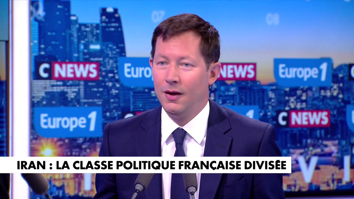 Saddam Hussein était "le bourreau de son peuple". Mouamar Kadhafi était "le bourreau de son peuple". Bachar Al-Assad était "le bourreau de son peuple". Cette expression "bourreau de son propre peuple" contient tjrs un agenda caché et immoral. Fx Bellamy