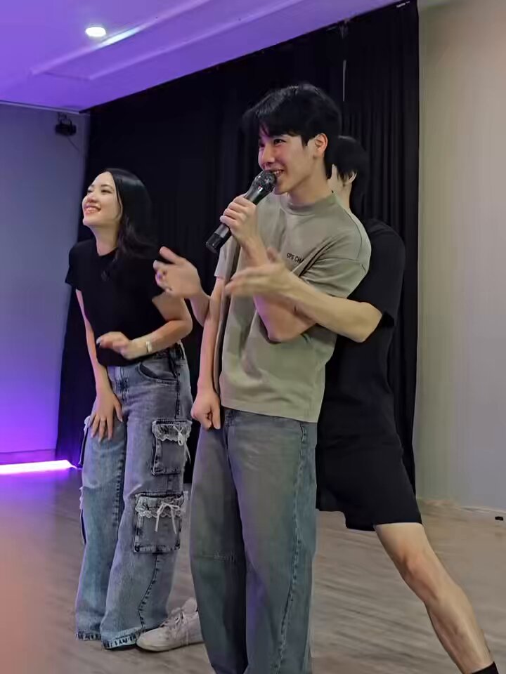 ไอ่บ้าเอ๊ยยยยยยยยยยยยยยยยยย มันเขินนนน #หยิ่นวอร์ #yinyin_anw Yinyin #warwanarat ว