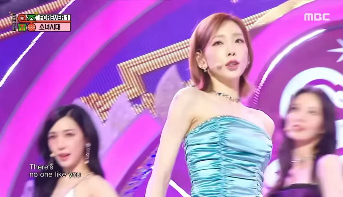 소녀시대가 15주년에 3분22초짜리 근본 곡으로케이팝 5년만에 완전체 컴백하신 타이틀곡 포에버원 (천장 날려버리는 팬들 응원법도 같이 들어야하는 포에버원도 듣고가세요)