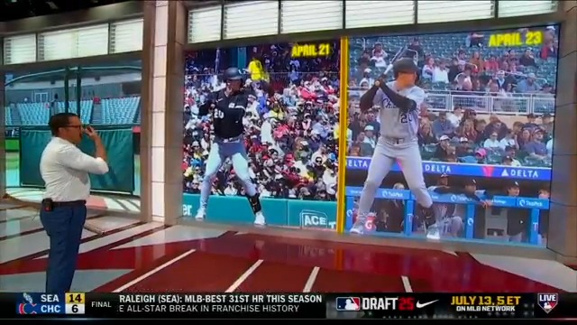 Miguel Vargas' first 64 games with @WhiteSox: .117/.224/.182 Miguel Vargas' last 53 games with White Sox: .284/.357/.533 #MLBCentral | Mark DeRosa
