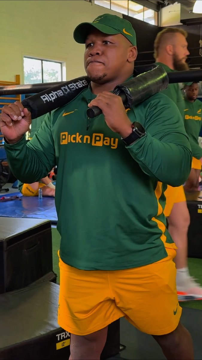 The #Springboks touched down in Cape Town and got straight to the grind 💥🏋️ #ForeverGrerenForeverGold