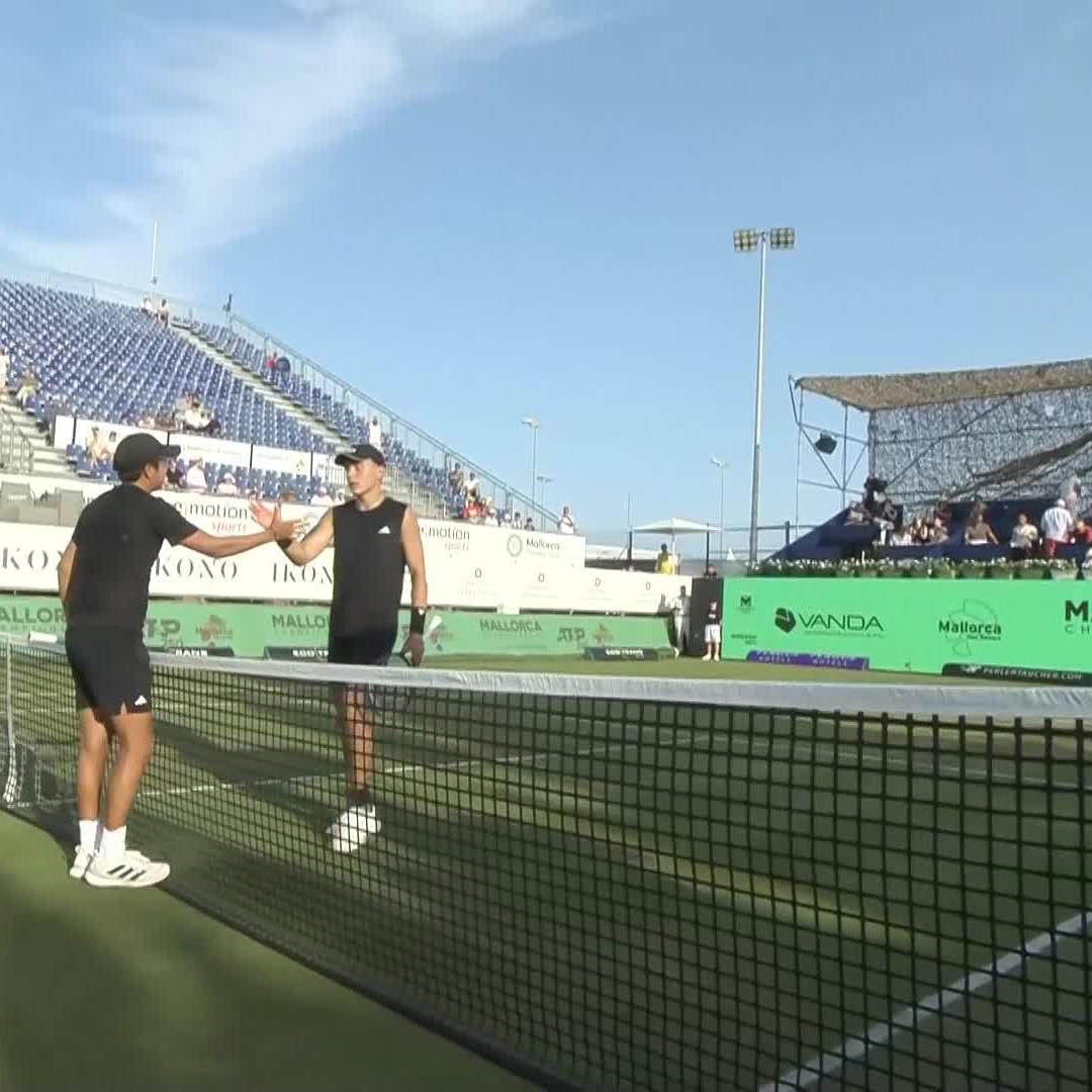 Tien-age triumph 🤝 Learner Tien takes out fellow teenager Engel 6-4 6-4 to advance in Mallorca! #MallorcaChampionships