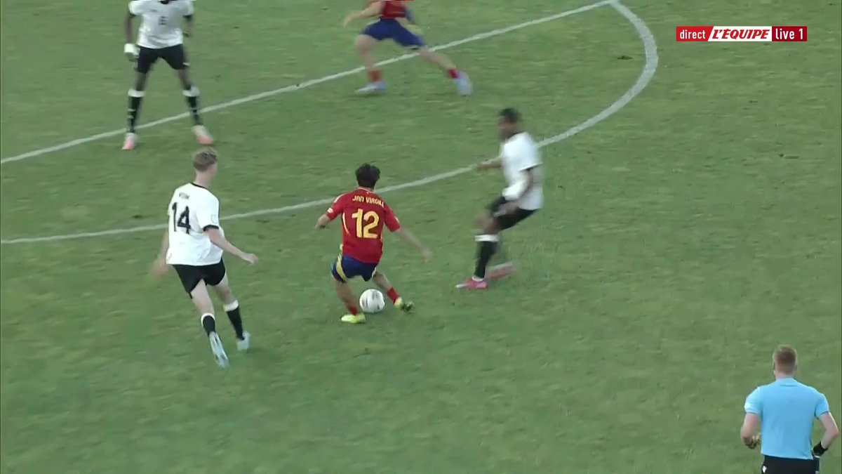 🇪🇸⚽️🇩🇪 L'Espagne se qualifie pour la finale de l'Euro U19 après un match fou et un quadruplé de Pablo Garcia !! #lequipeFOOT