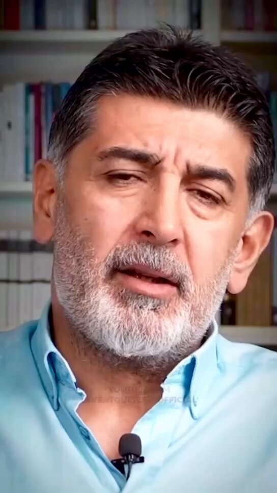 Levent bey kitabın ortasından dalmış‼️haksızmı⁉️