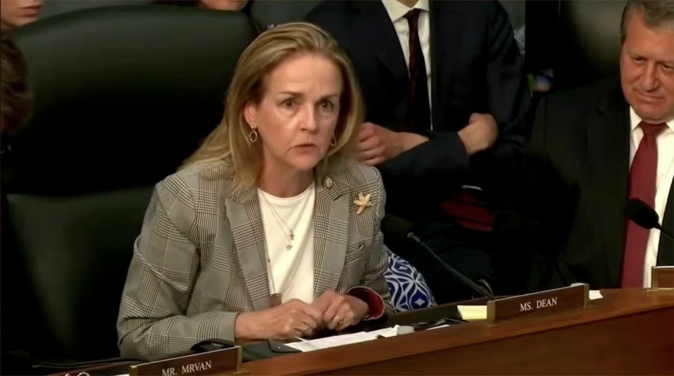 Rep. Madeleine Dean to Pam Bondi: I just sincerely wonder, do you hear how hollow your last words sound in light of the pardons of all of the January 6th people? It rings hollow when you say these words. Talk to Capitol police officers who were here, 5 of whom are no longer here. They are dead