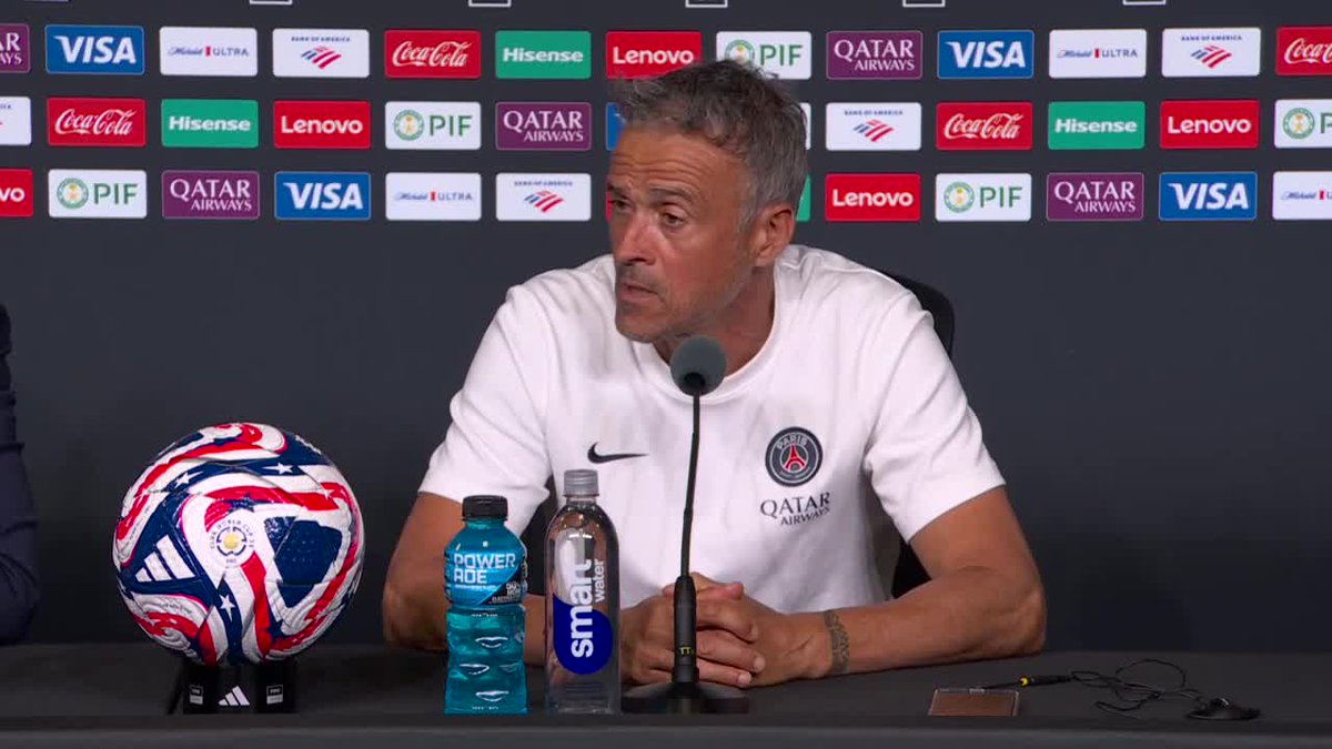 "ES UN ENTRENADOR DE ALTÍSIMO NIVEL. ES UN GUSTO VER JUGAR A SU EQUIPO". Luis Enrique fue consultado por Marcelo Gallardo en la conferencia de prensa y se deshizo en elogios para el Muñeco.