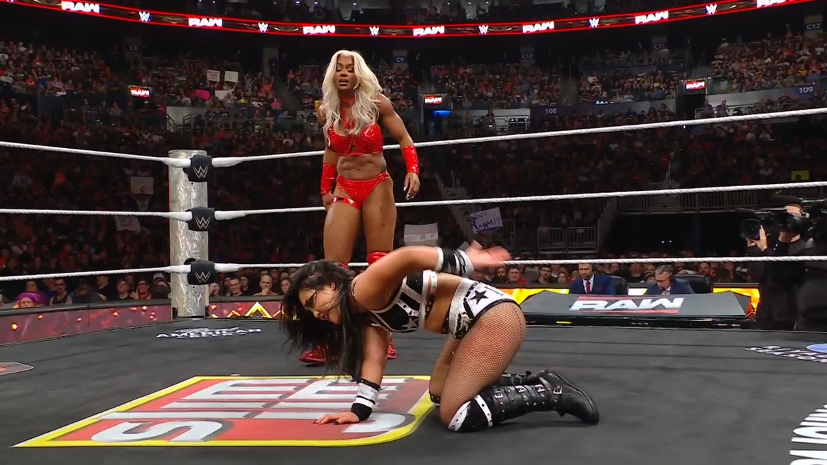 Jade did WHAT 😭 #WWERaw