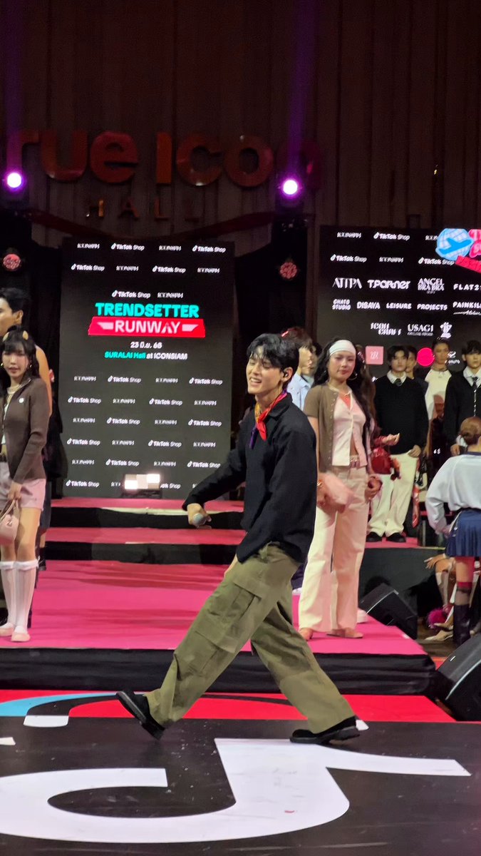 หนูๆอยากได้อะไรพูดมาได้เลยค้าบบบ 😉 #TikTokShopRunway2025xPERSES #TikTokShopRunway2025 #TikTokShopTH #PERSES #PERSES_TH #GNEST #GMMMusic #TPOP