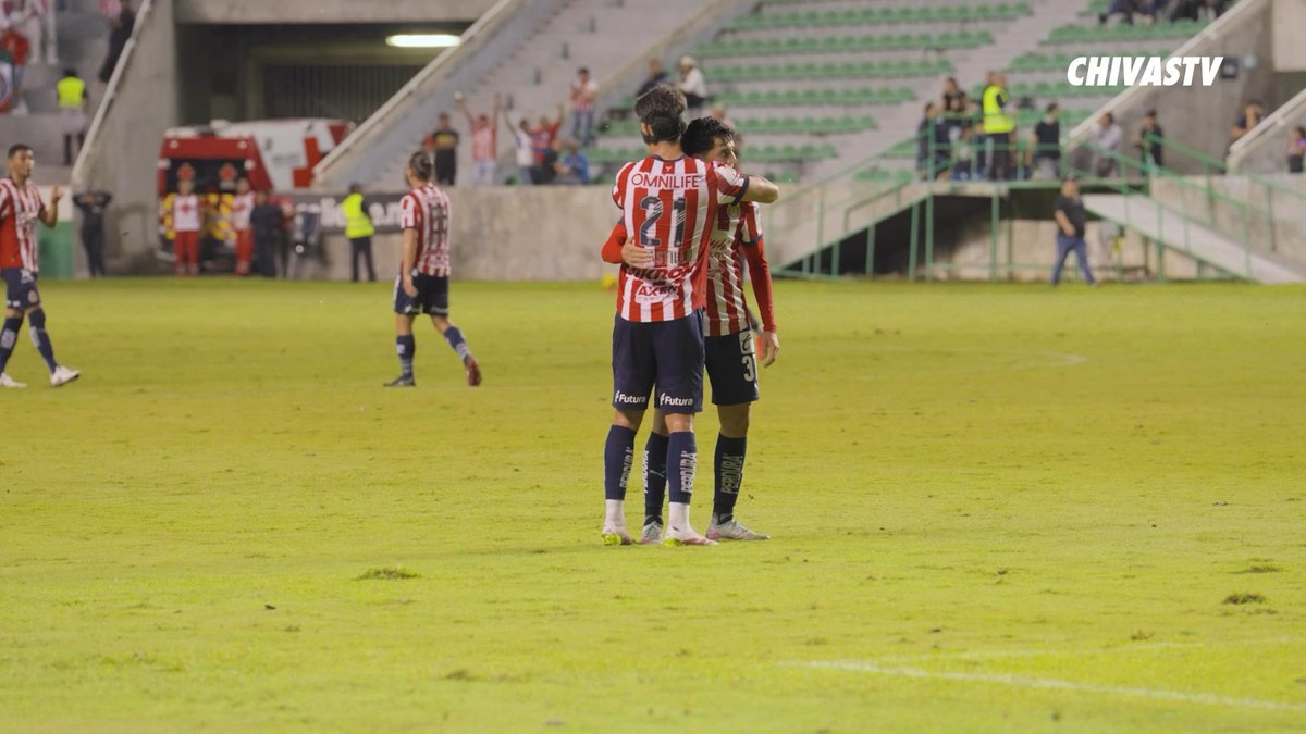 🔥 Nada mejor que hacer tu primer gol vistiendo la piel del Guadalajara 😍 🔝 Momentazo para Richy Ledezma que duplicaba nuestra ventaja en Morelos y mostraba toda su calidad a los asistentes 🫡 🇫🇷 Por muchos más, Richy 🦾