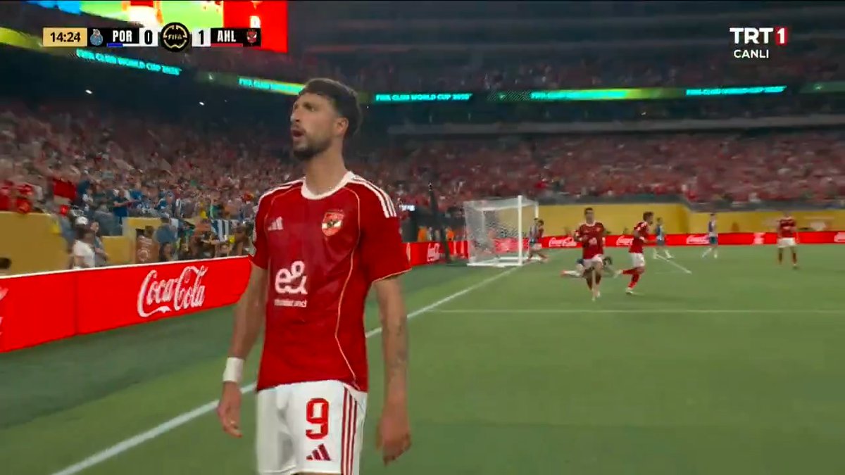 ⚽ Porto defansının büyük hatasında Wessam Abou Ali, Al Ahly'yi 1-0 öne geçirdi.