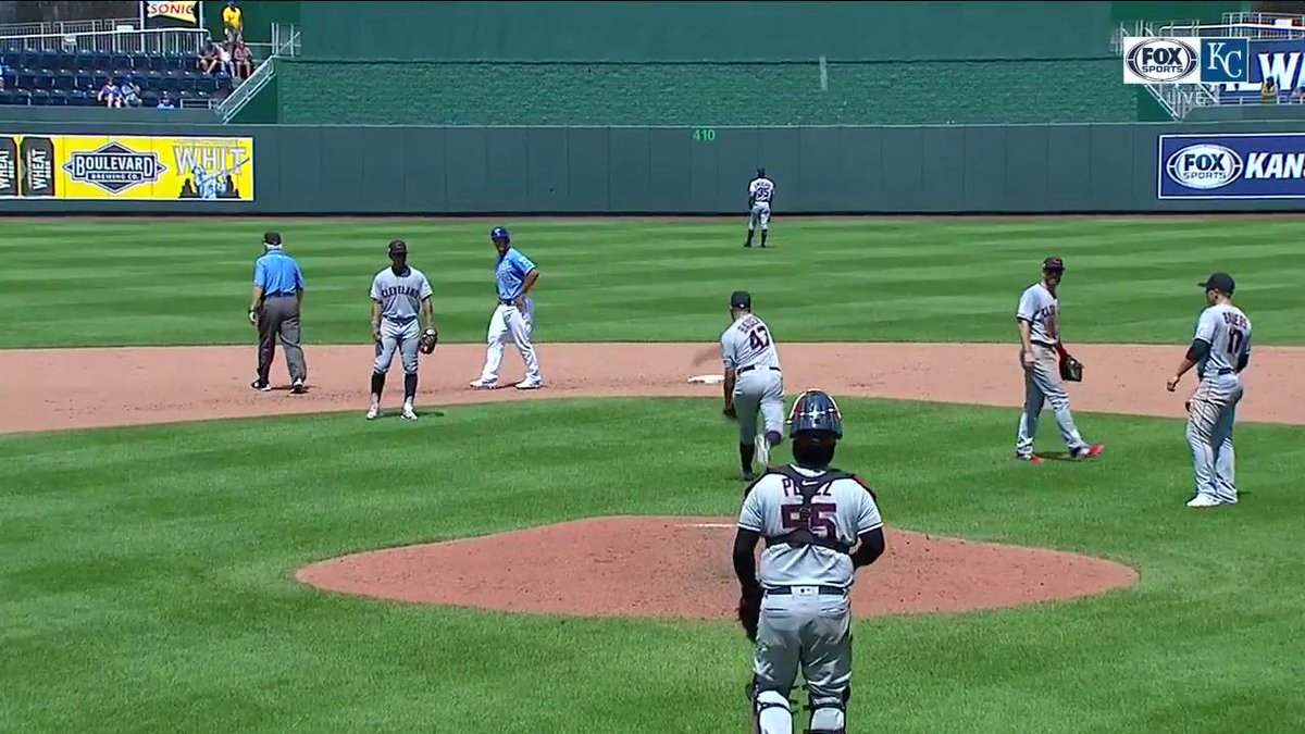 That time Trevor Bauer LAUNCHED a baseball into the stands after being pulled by Terry Francona.