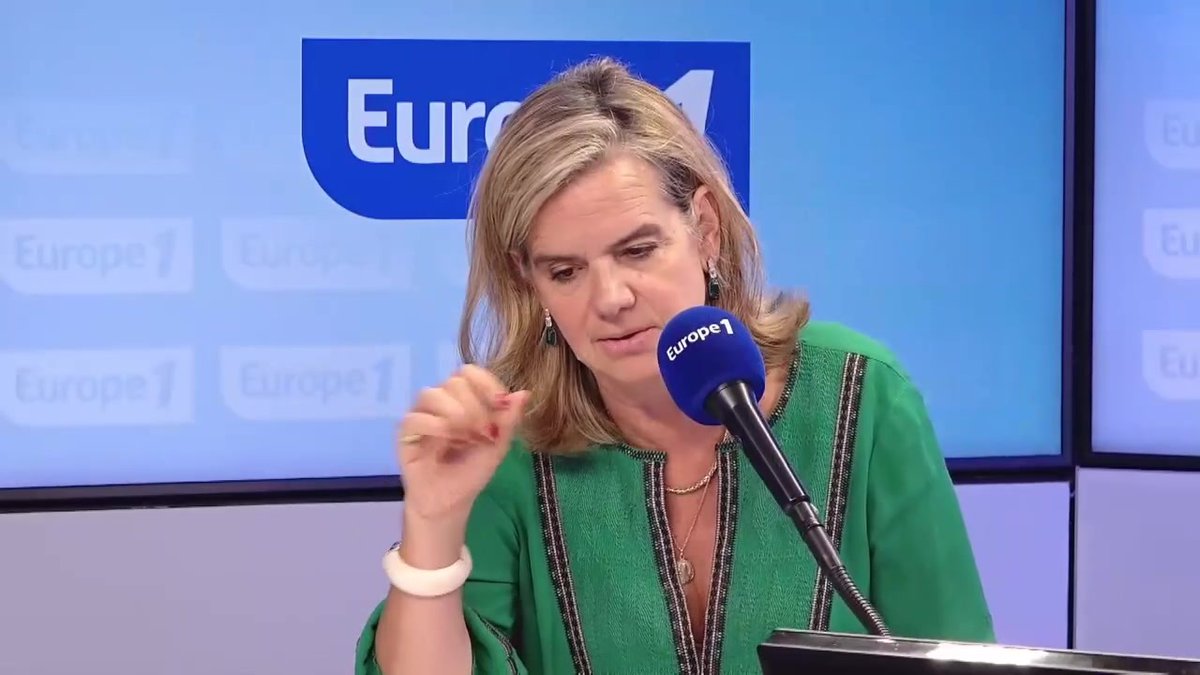 Jean-Luc Mélenchon veut rebaptiser la langue française en langue « créole » : « Jean-Luc Mélenchon passe son temps à cracher sur la France », fustige Gabrielle Cluzel, dans #Europe113h sur #Europe1.
